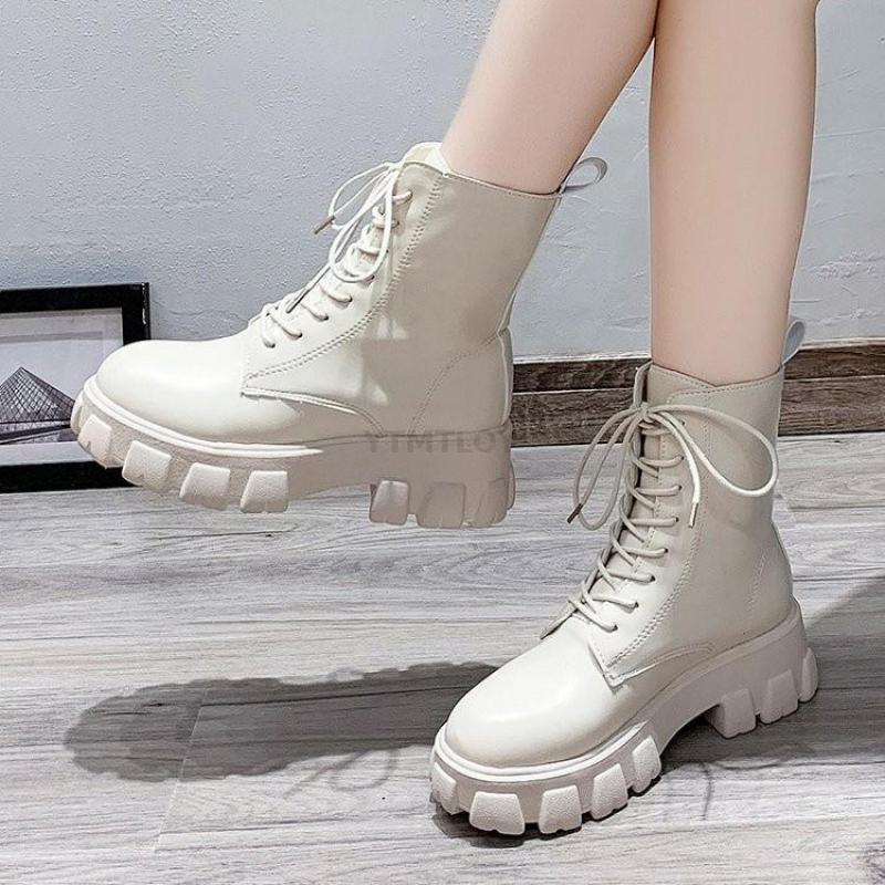 motly boots