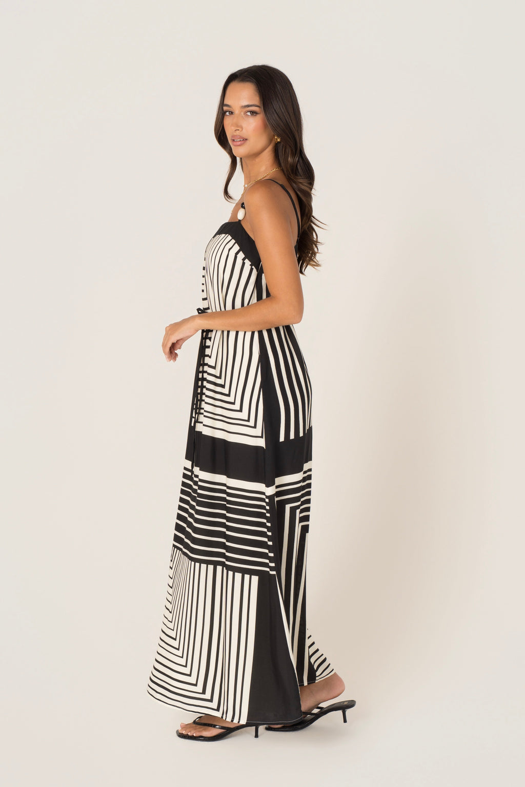 Layana Black & White Geometric Maxi