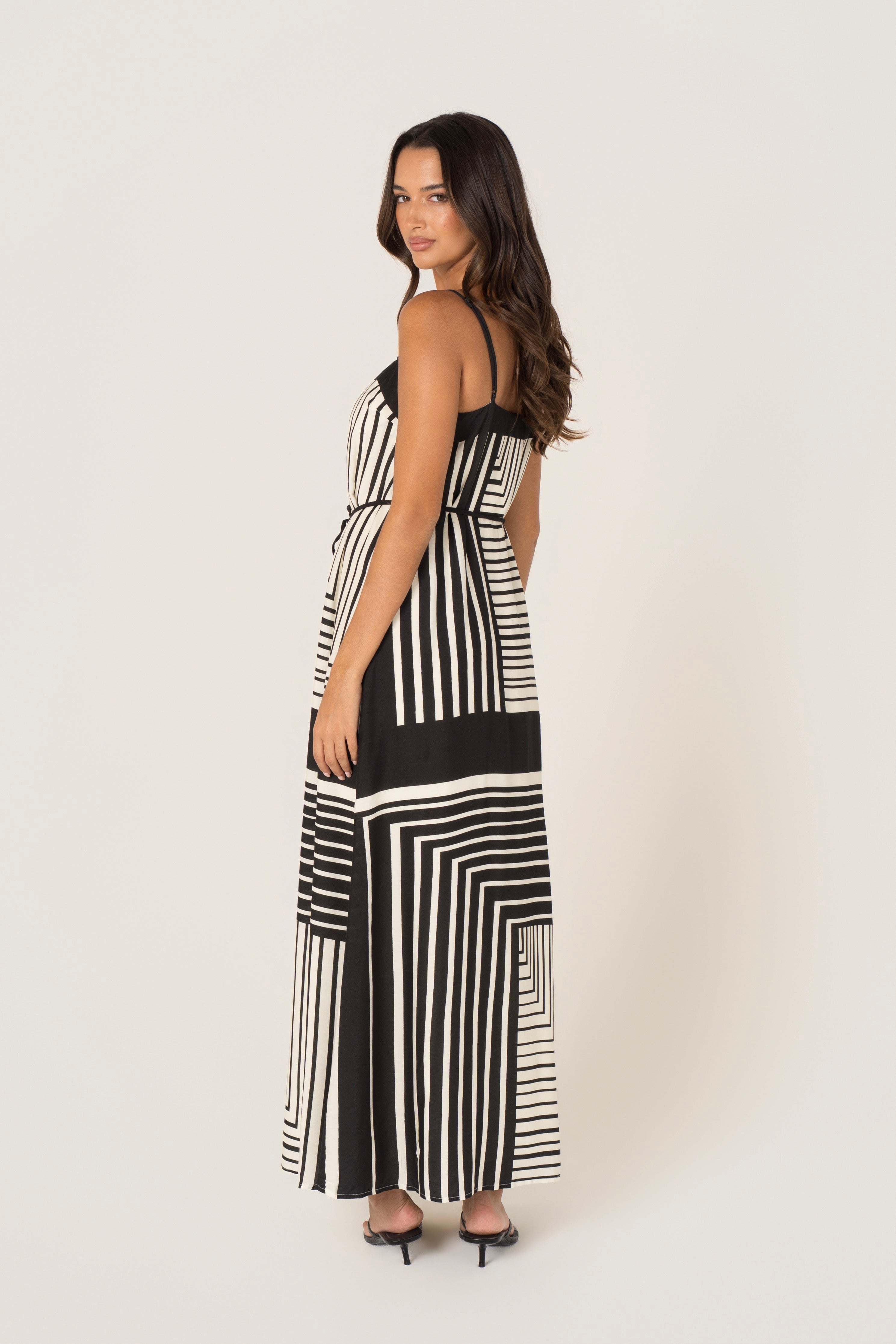 Layana Black & White Geometric Maxi