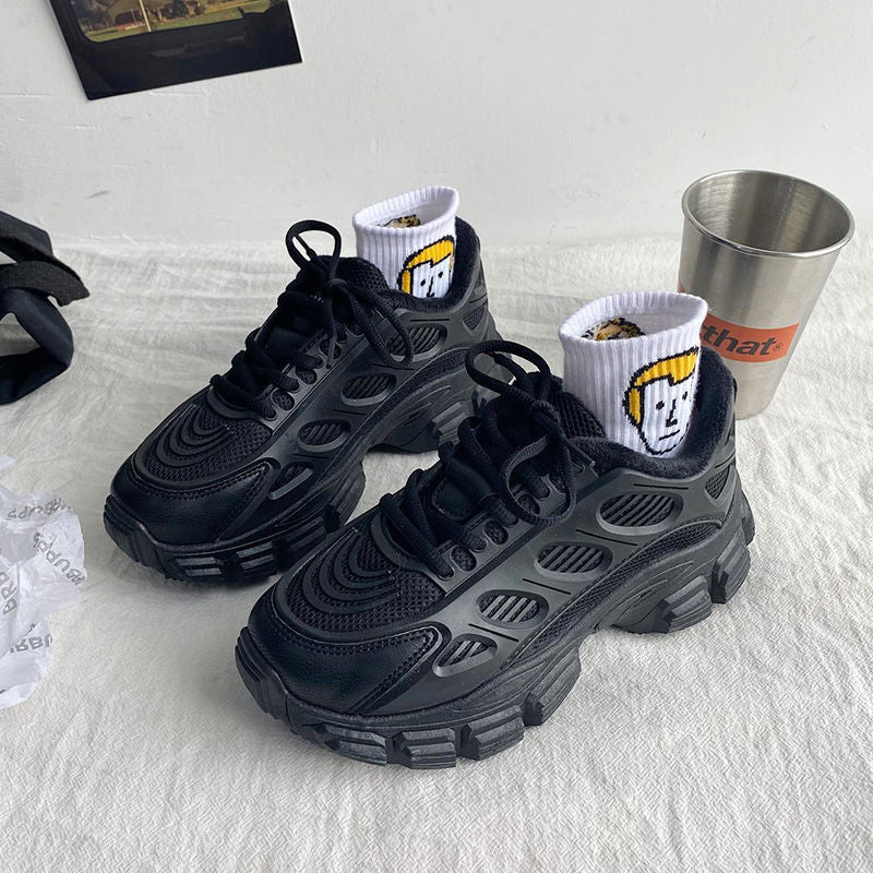 lada sneakers