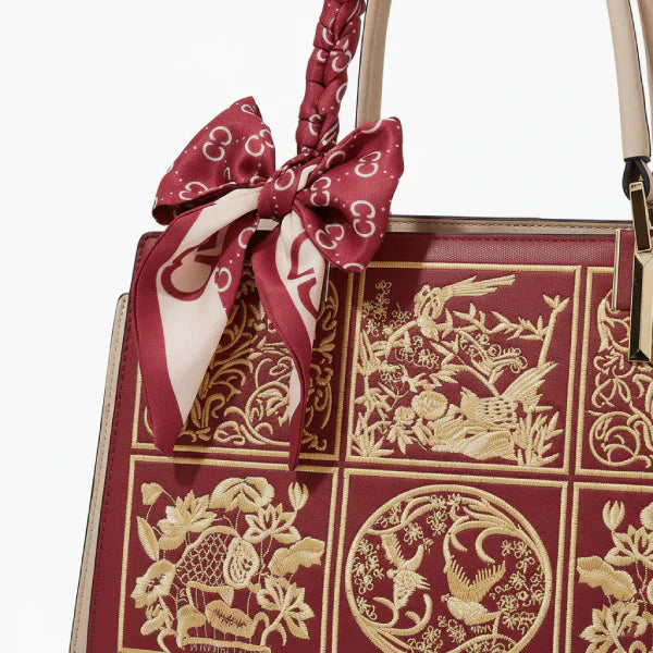 Elisandra Tote Bag